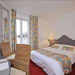 Hotel Logis Le Bourbon