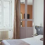 Hotel Logis Le Bourbon 3*