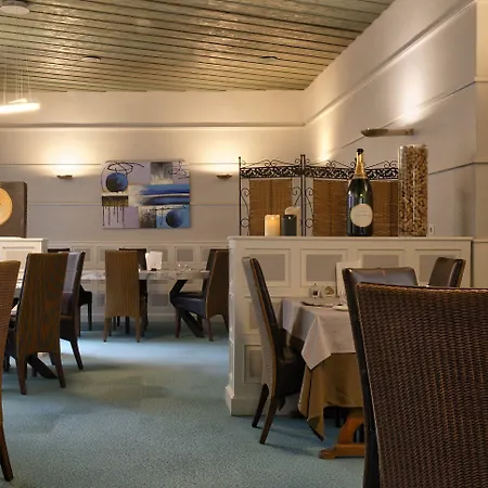 Logis Le Bourbon Hotel Yssingeaux