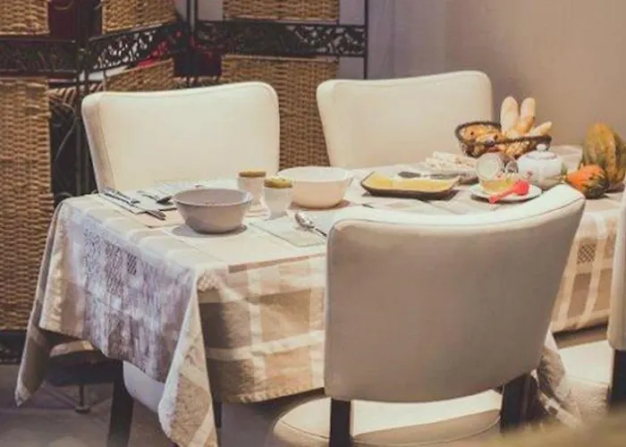 ホテル Logis Le Bourbon Yssingeaux